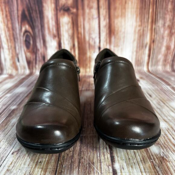 Clarks CHANNING ANN Women Size 9 Brown Leather Side Zip Wedge Heel Loafers Shoes - Picture 2 of 10